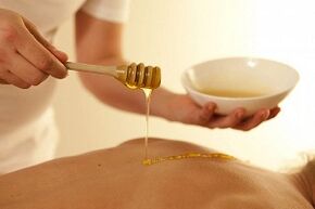 Honey massage for cervical osteochondrosis